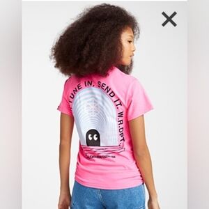 Artist Collective women's neon pink graphic t-shirt size M